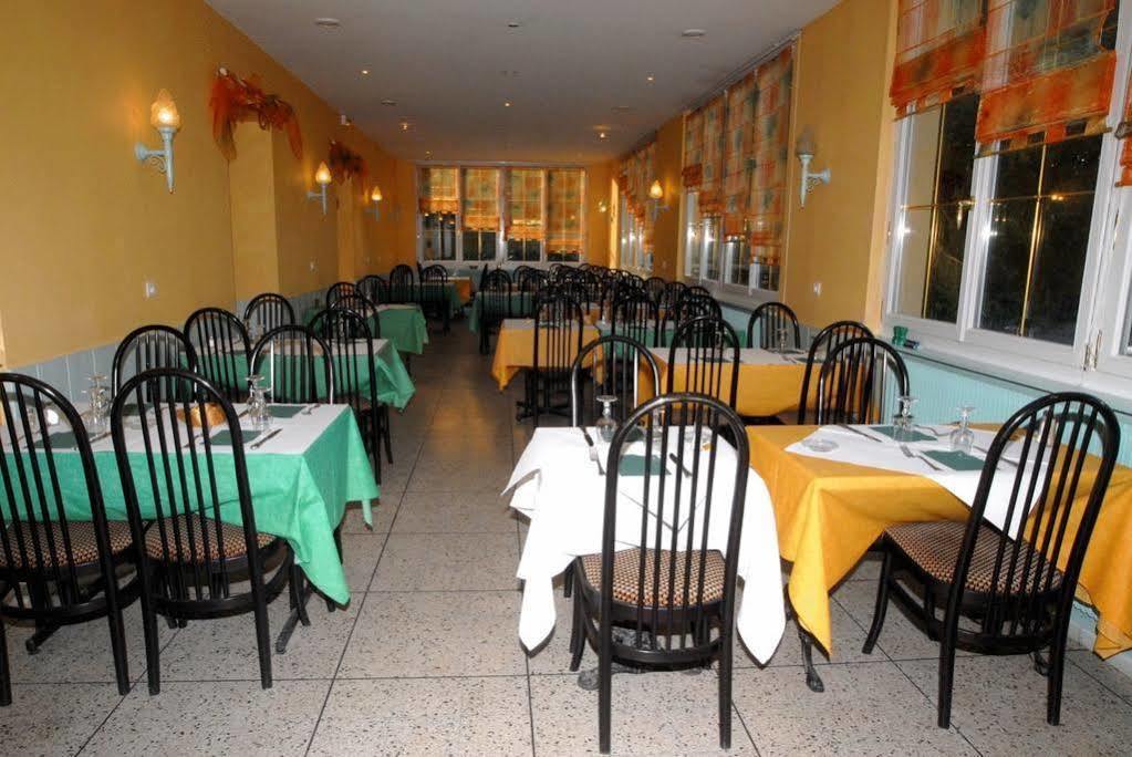 La Tour D'ivoire Reignier-Ésery Extérieur photo